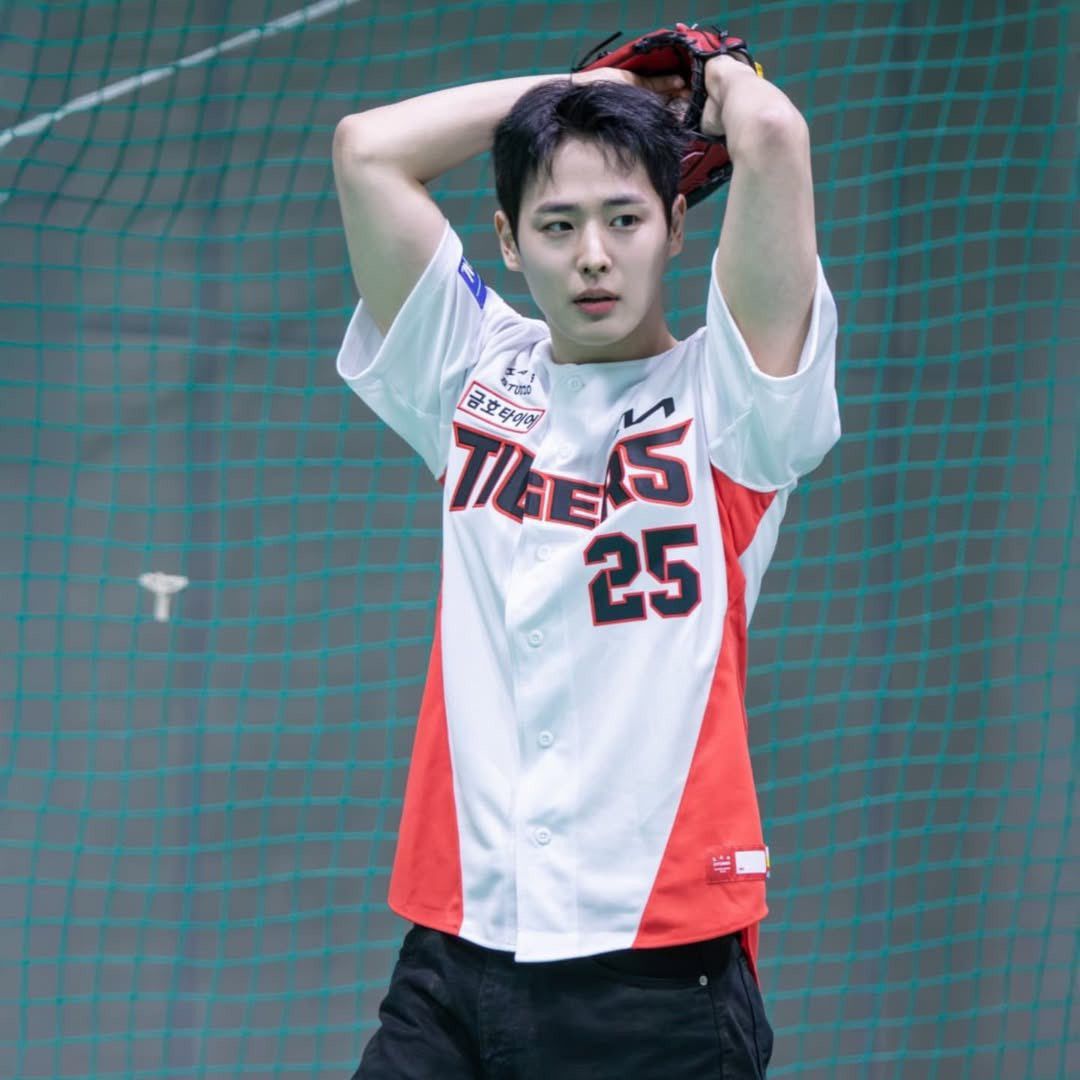 Recent activity shot of Choi Byungchan