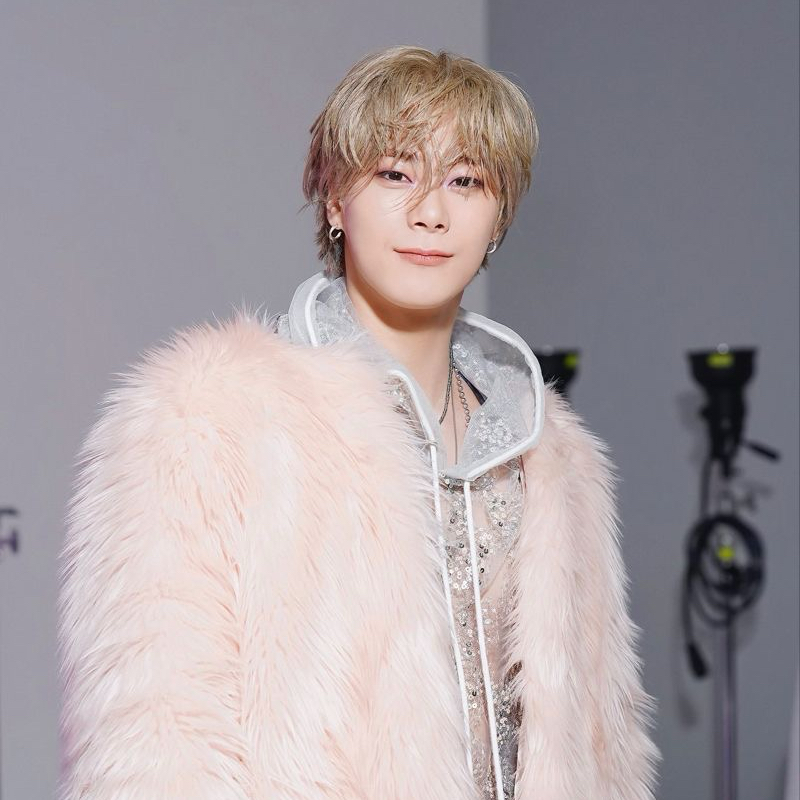 Behind-the-scenes cut of Moonbin (ASTRO)