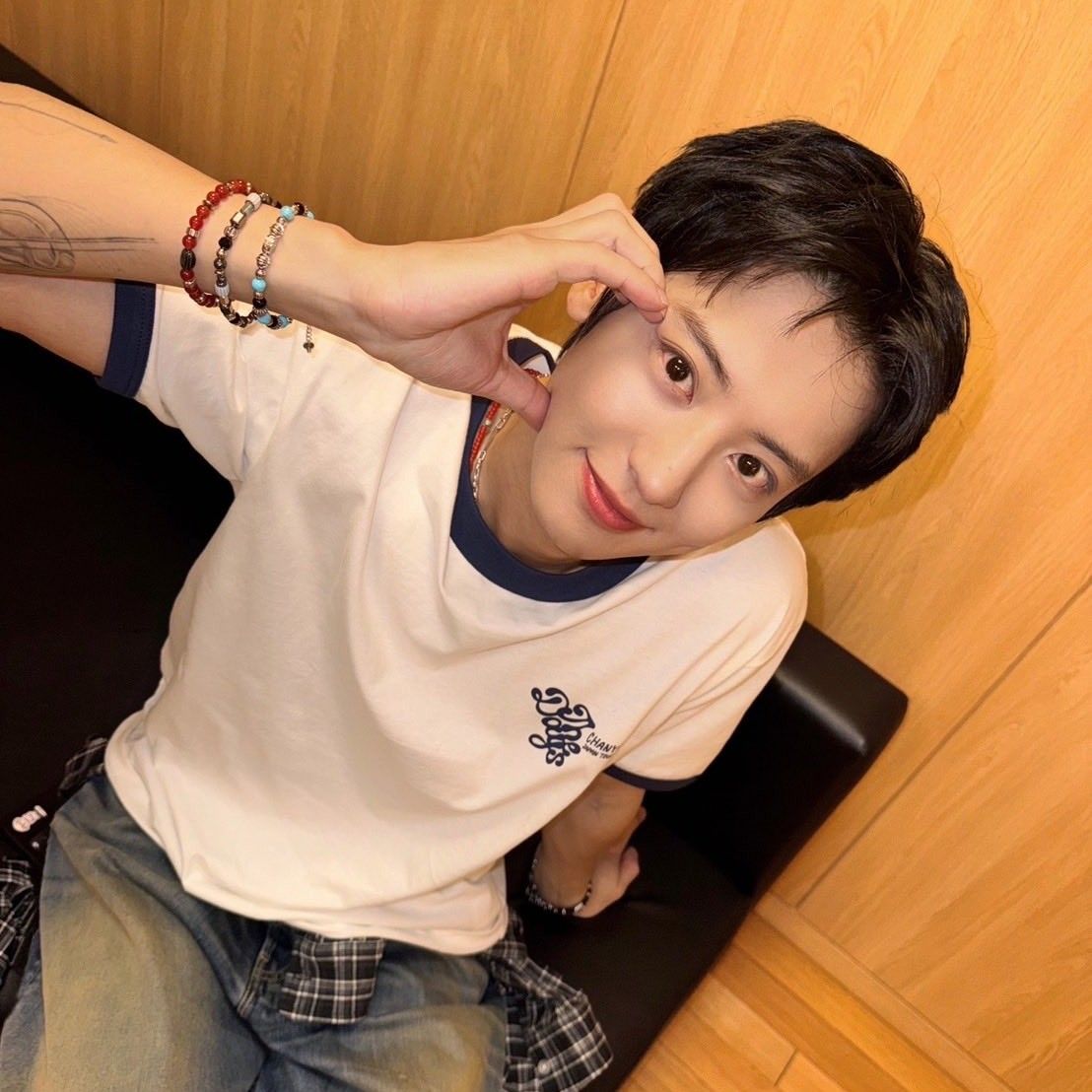 Recent activity shot of Chanyeol (EXO)