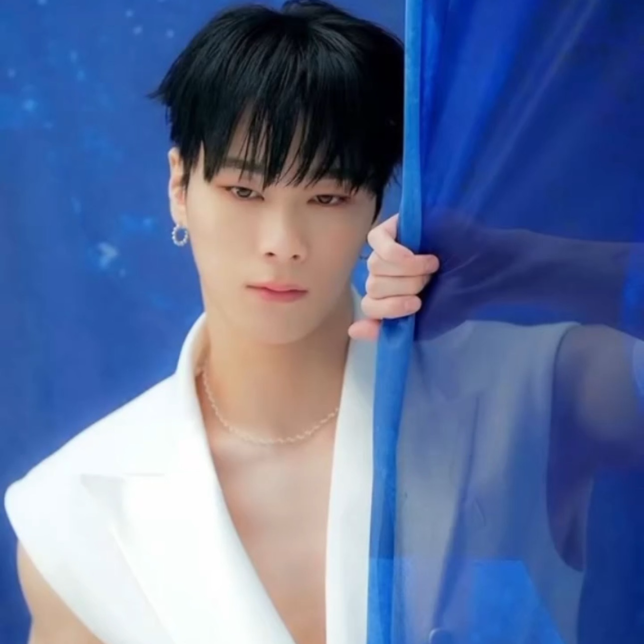 Behind-the-scenes cut of Moonbin (ASTRO)