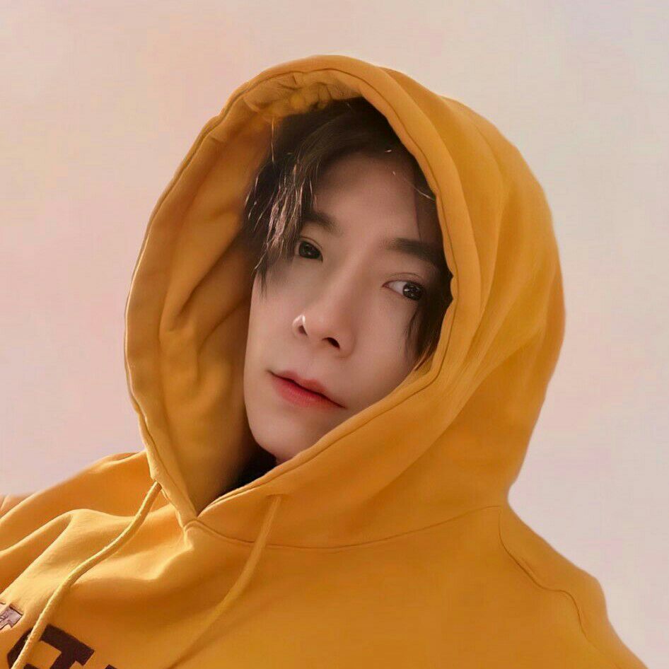 A moment captured by Donghae (Super Junior)'s fan