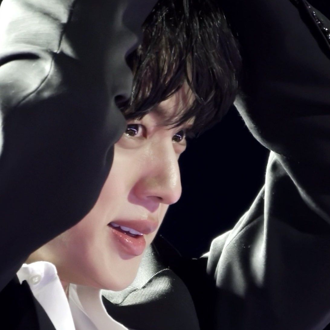 Behind-the-scenes cut of Jin (BTS)