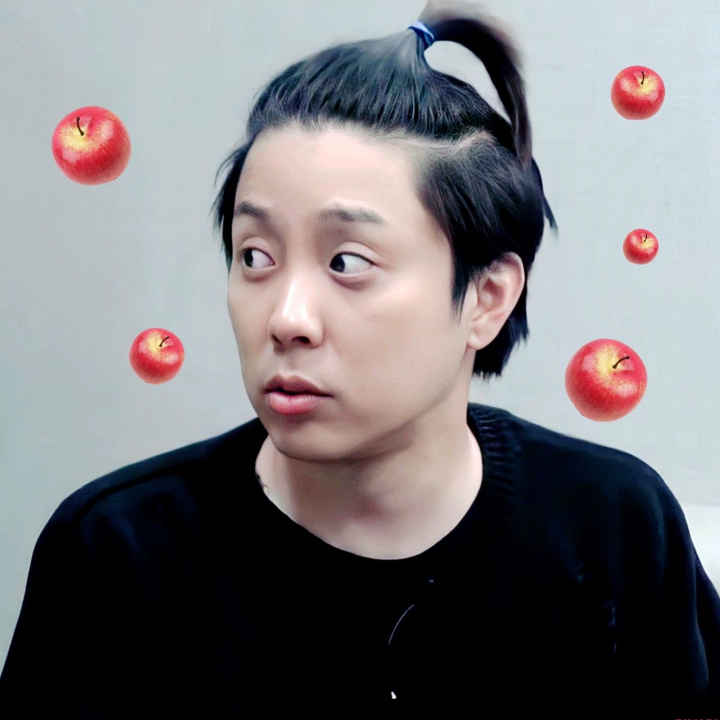 Latest photo of Eun Jiwon (SECHSKIES)