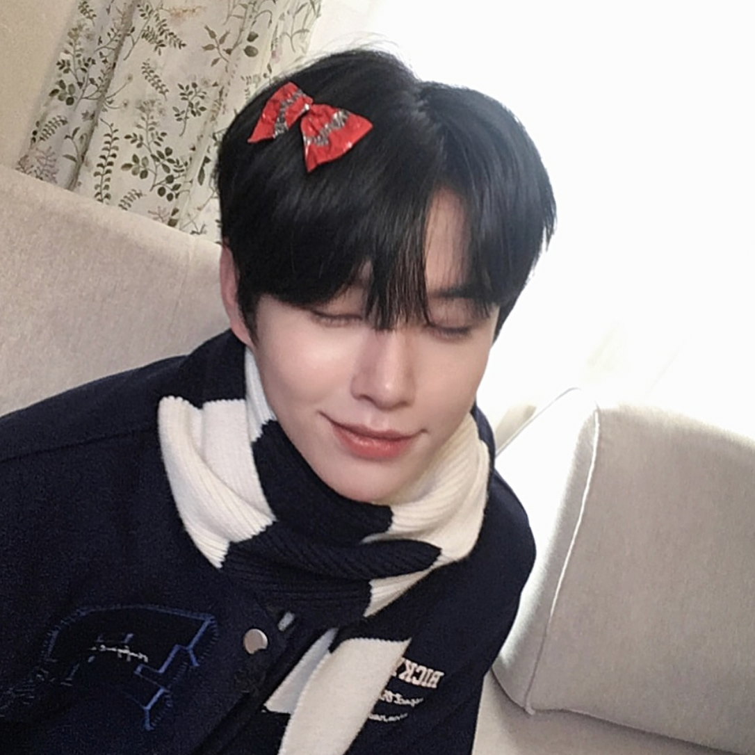 Behind-the-scenes cut of Kim Sungmin (CLOSE YOUR EYES)