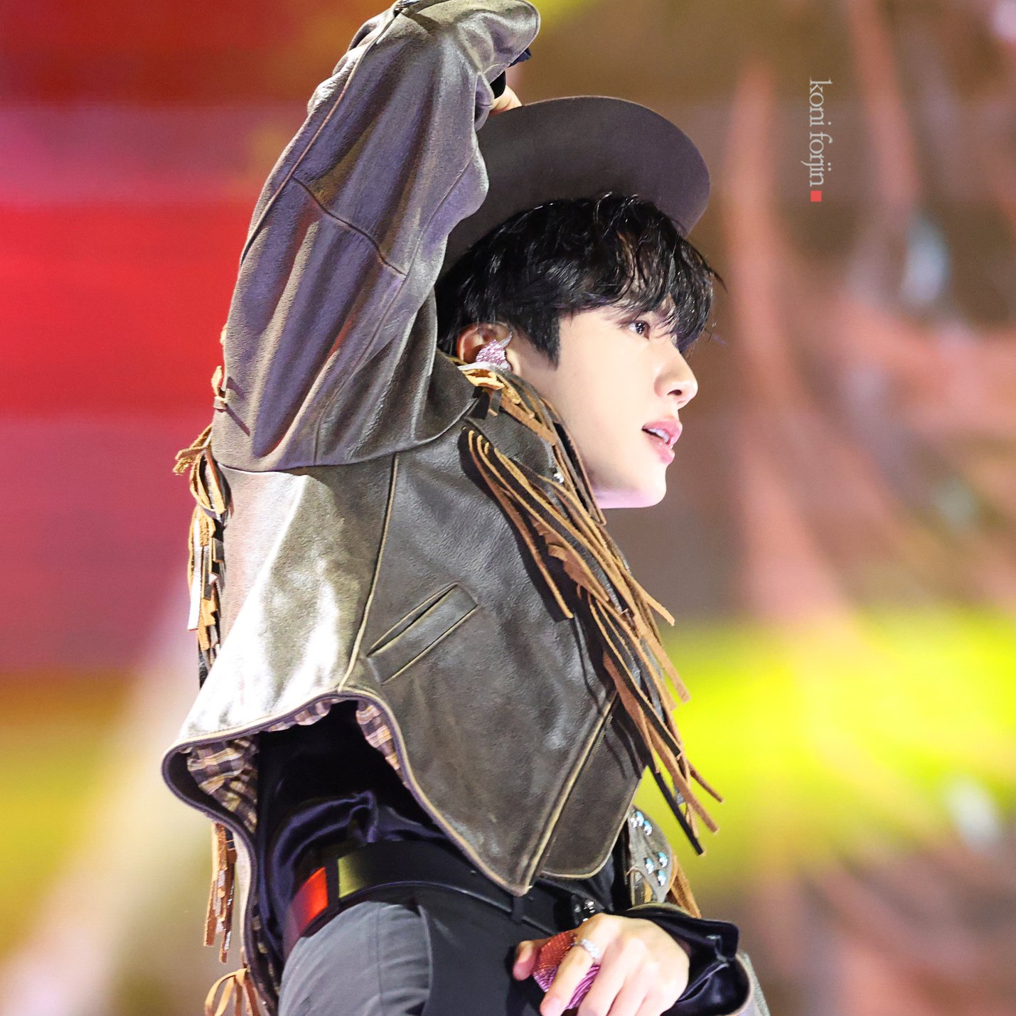 Potret di balik layar Jin (BTS)