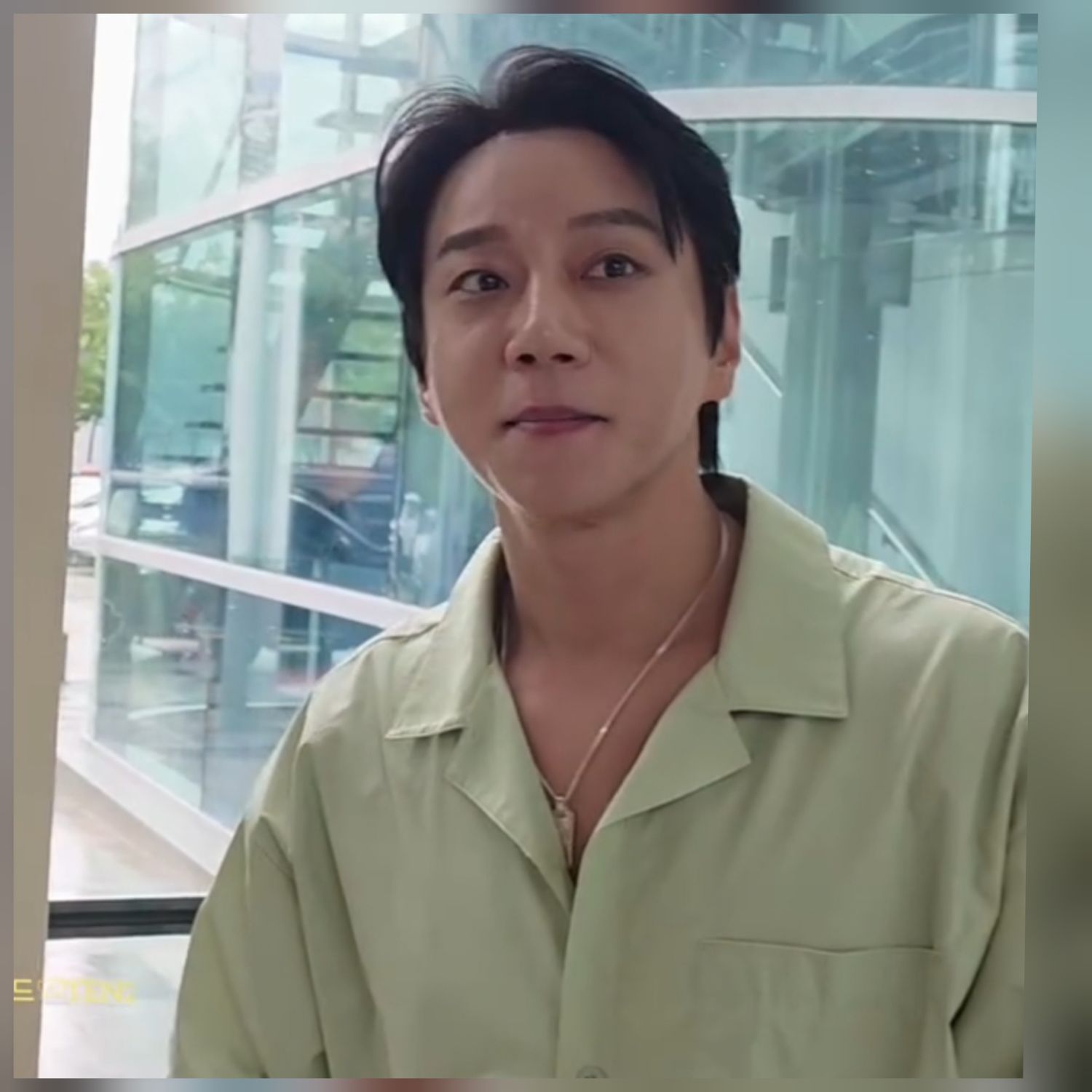 Recent activity shot of Hwang Chiyeol
