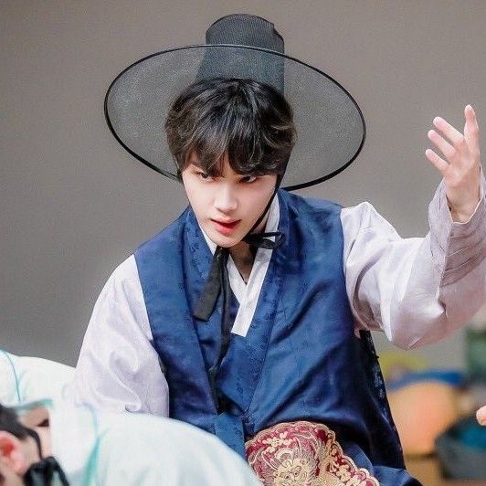 Recent activity shot of Ju Haknyeon (THE BOYZ)