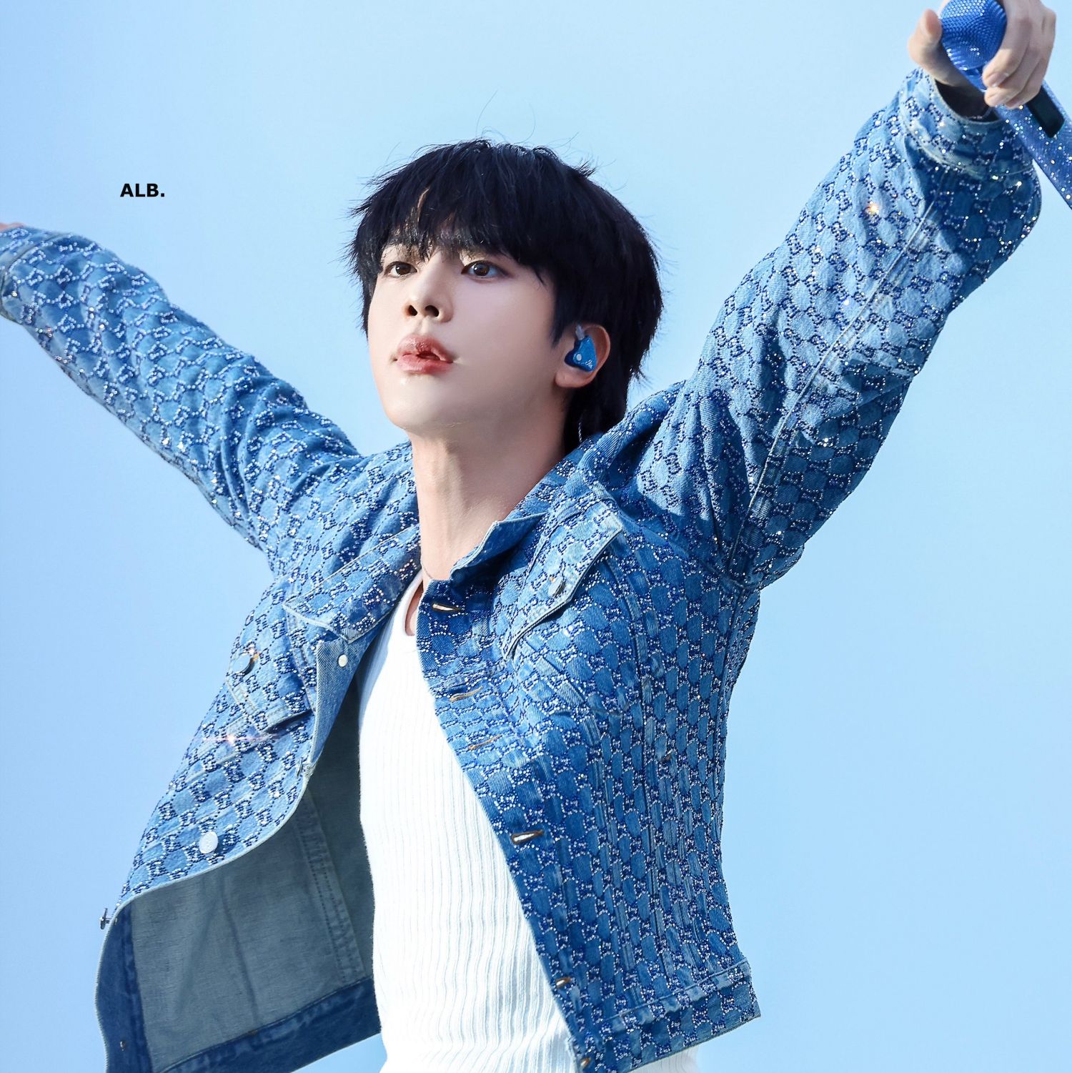 Jin (防弹少年团)的最新照片