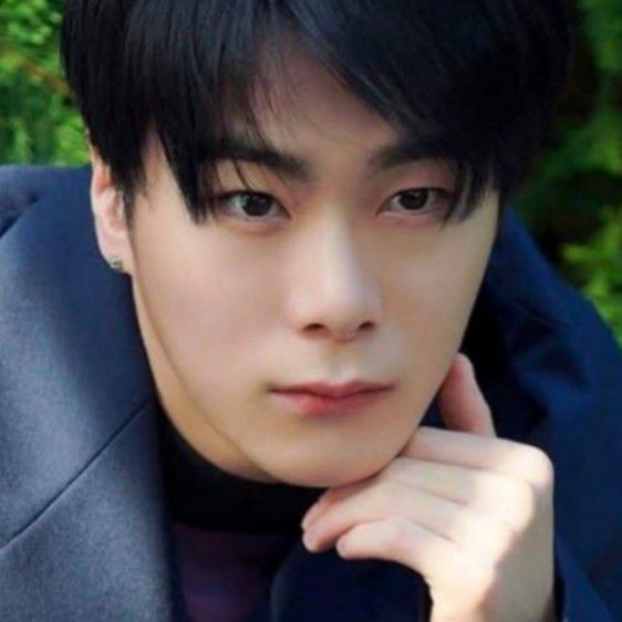 Latest photo of Moonbin (ASTRO)