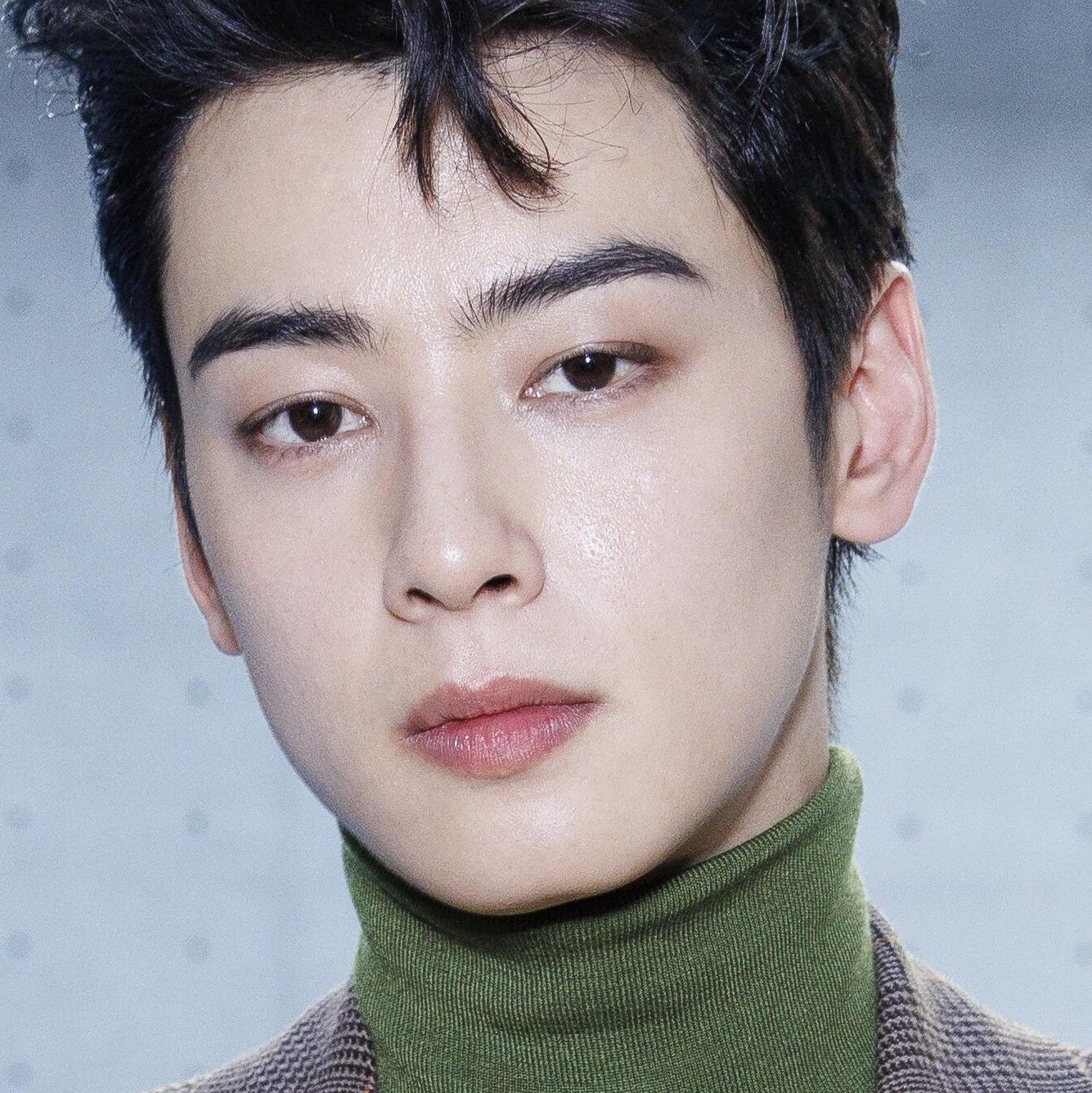 Recent activity shot of Eunwoo (ASTRO)