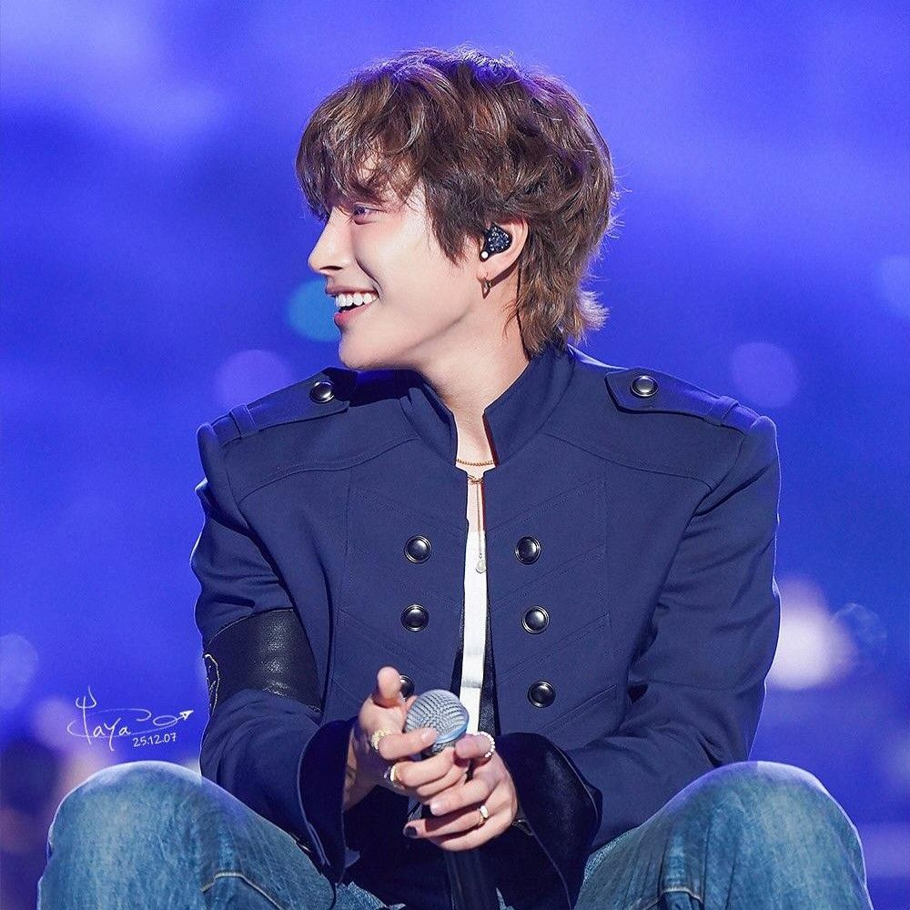 Recent activity shot of Hongjoong (ATEEZ)