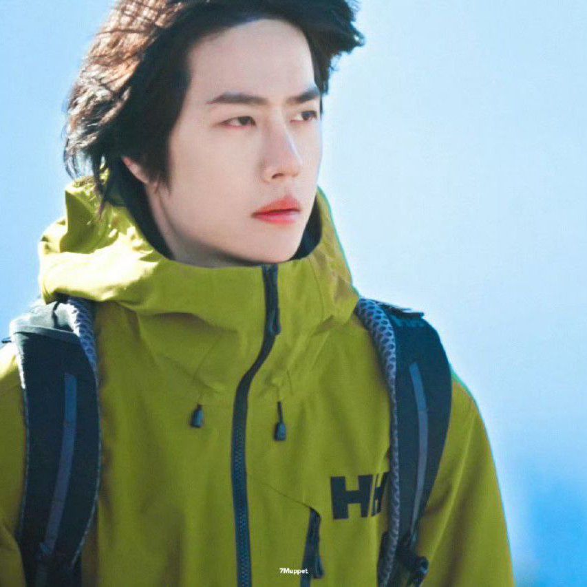 Behind-the-scenes cut of Wang Yibo