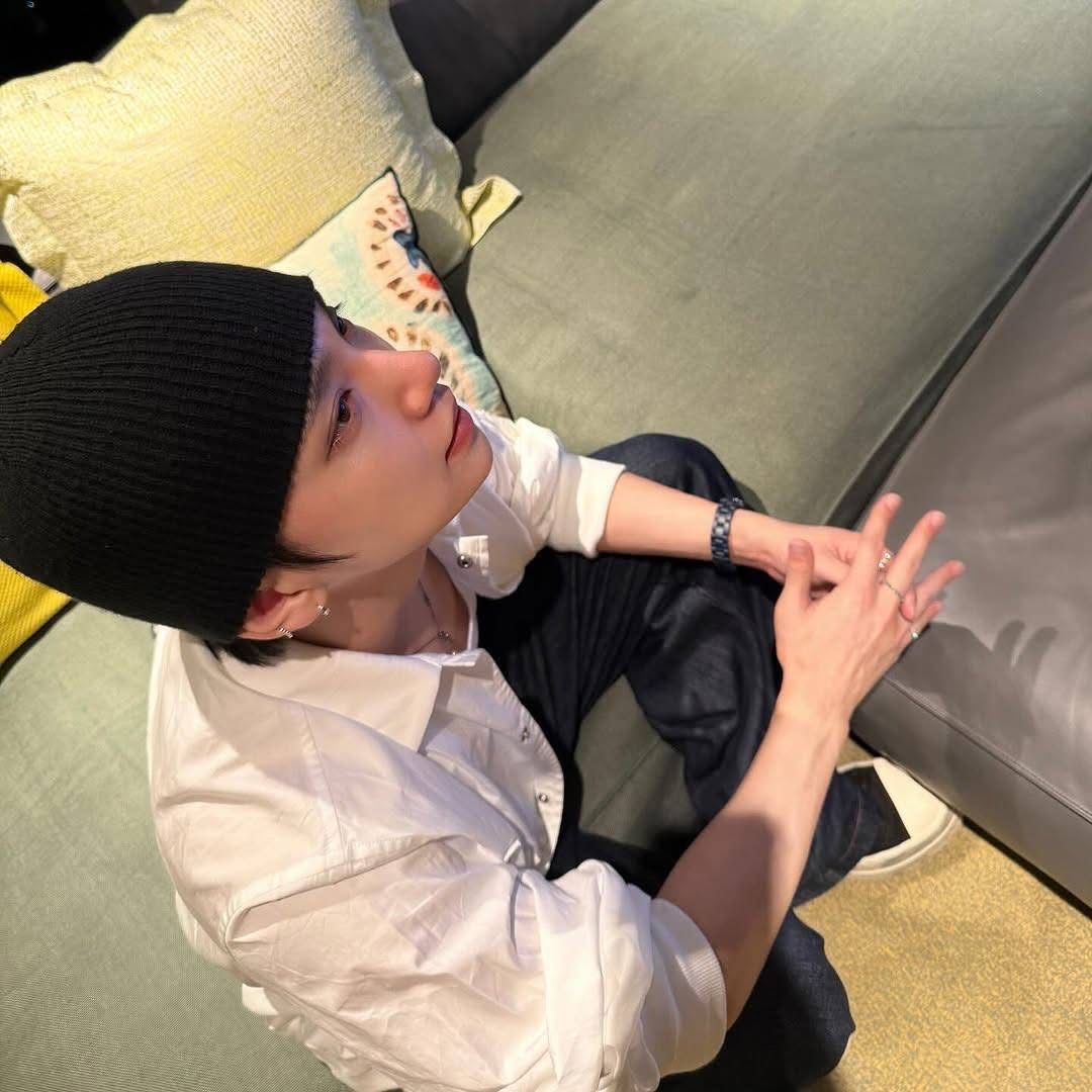 A moment captured by Joshua (SEVENTEEN)'s fan