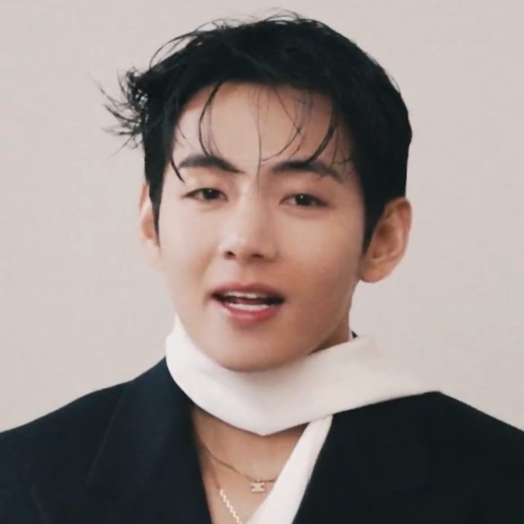 Recent activity shot of V (BTS)