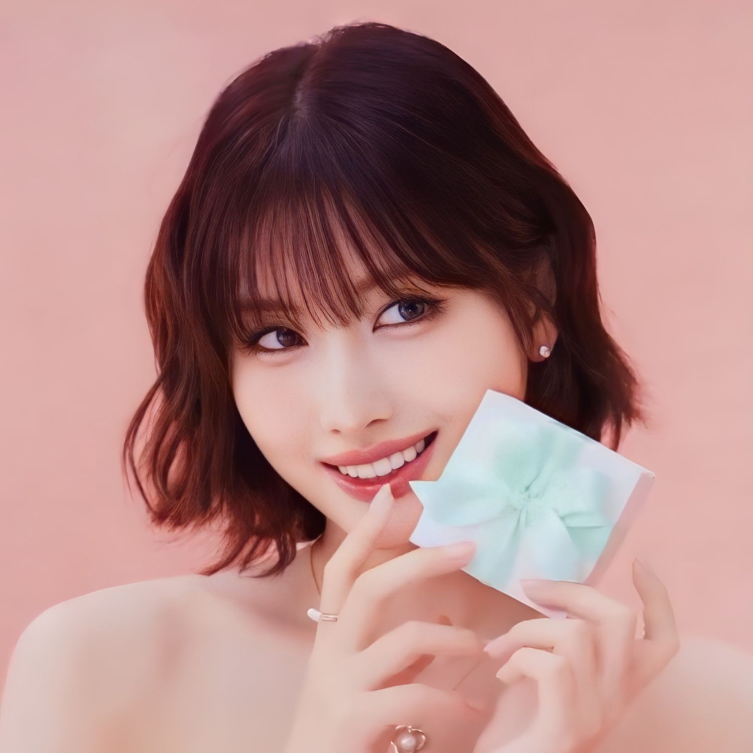 Momo (TWICE)的幕后花絮