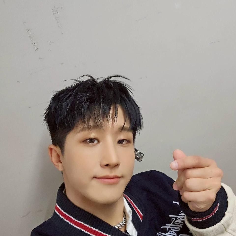 Latest photo of Jinjin (ASTRO)