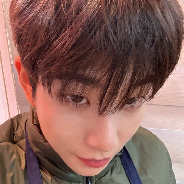 Behind-the-scenes cut of MJ (ASTRO)