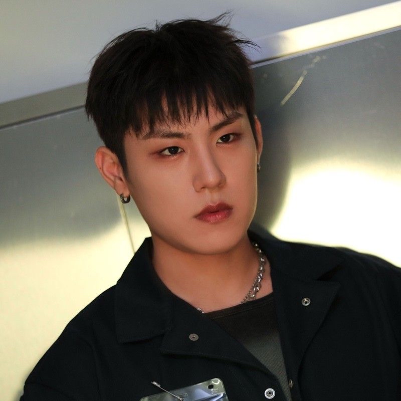 A moment captured by Park Woojin (AB6IX)'s fan