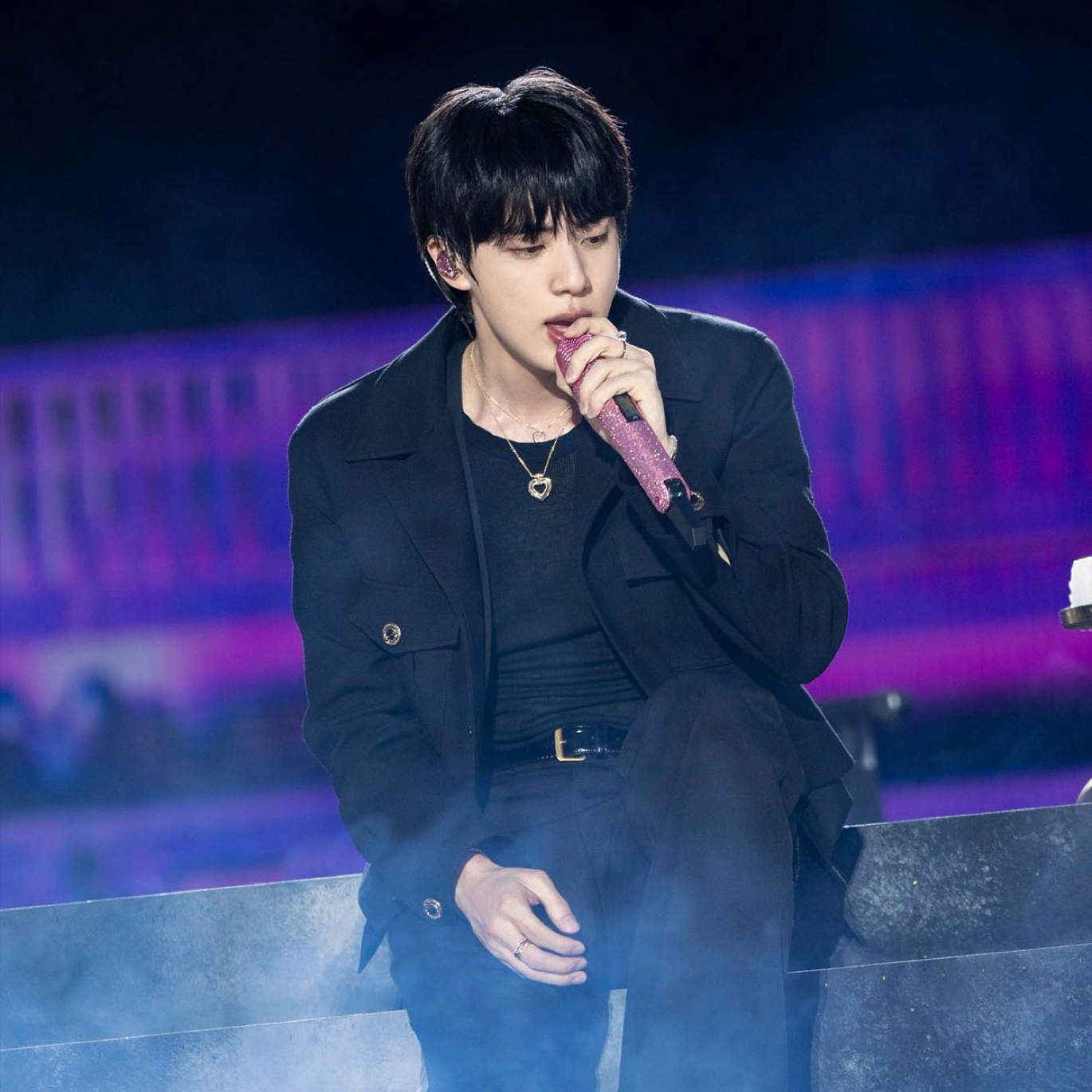 Momen yang diabadikan oleh penggemar Jin (BTS)