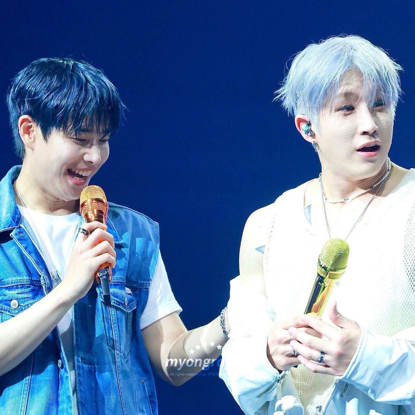 A moment captured by Jinjin (ASTRO)'s fan