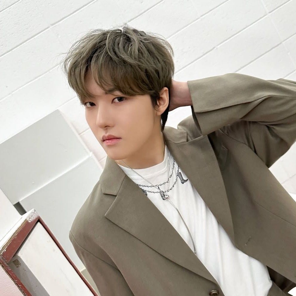 Behind-the-scenes cut of Junghoon (Xikers)