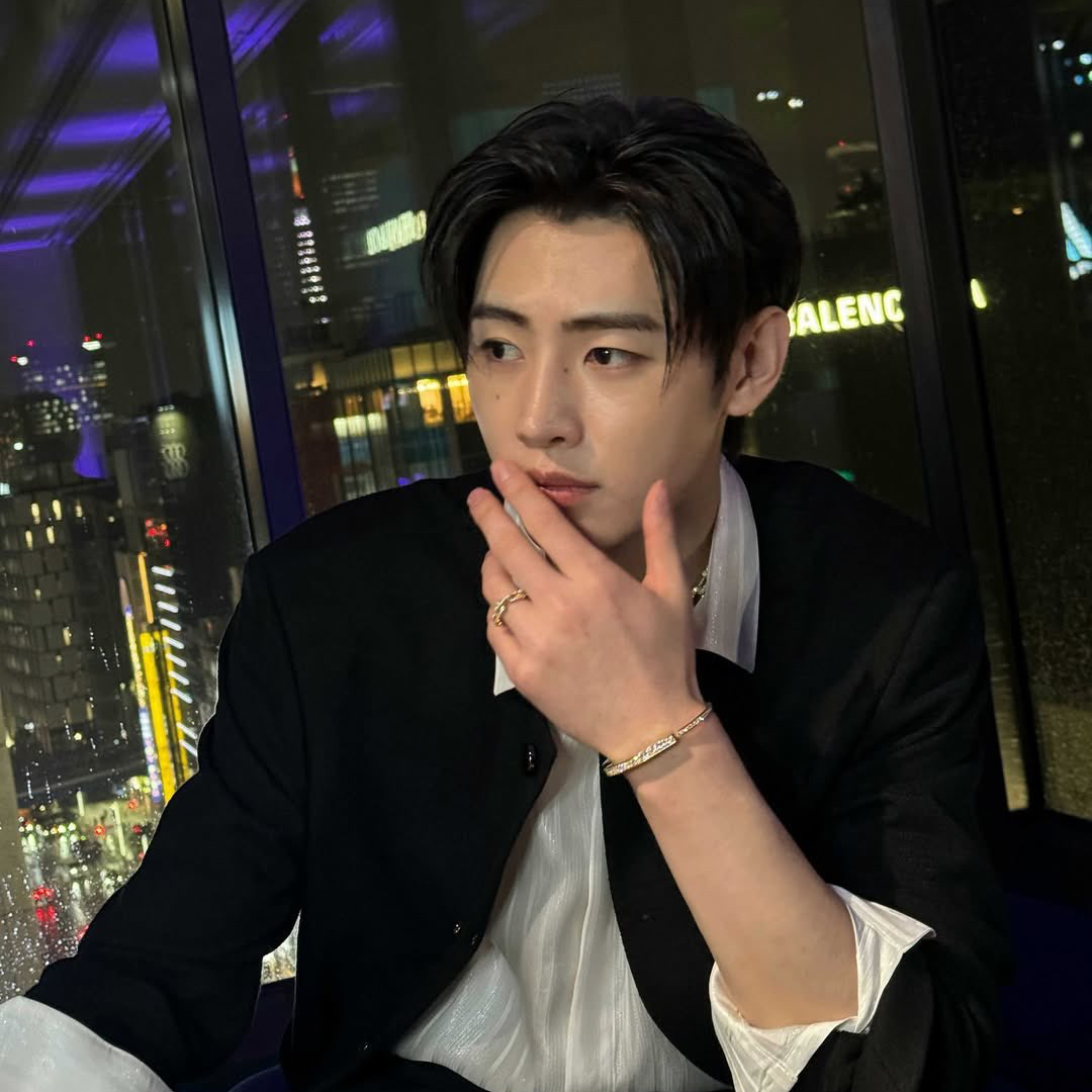 Behind-the-scenes cut of Sunghoon (ENHYPEN)