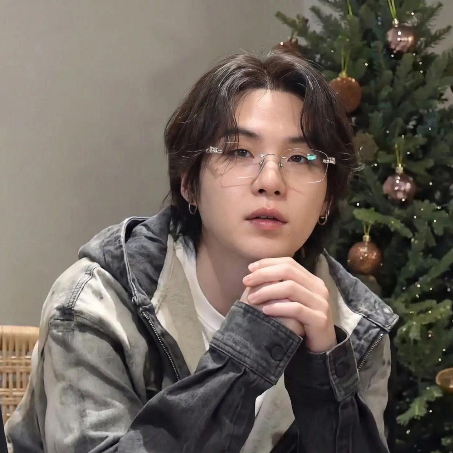 Latest photo of SUGA (BTS)