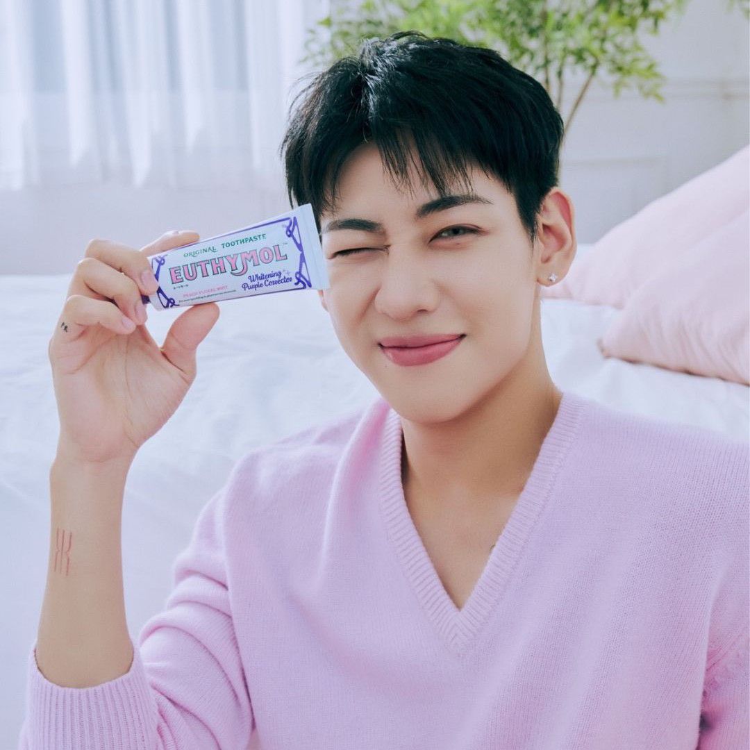 Behind-the-scenes cut of Bambam (GOT7)