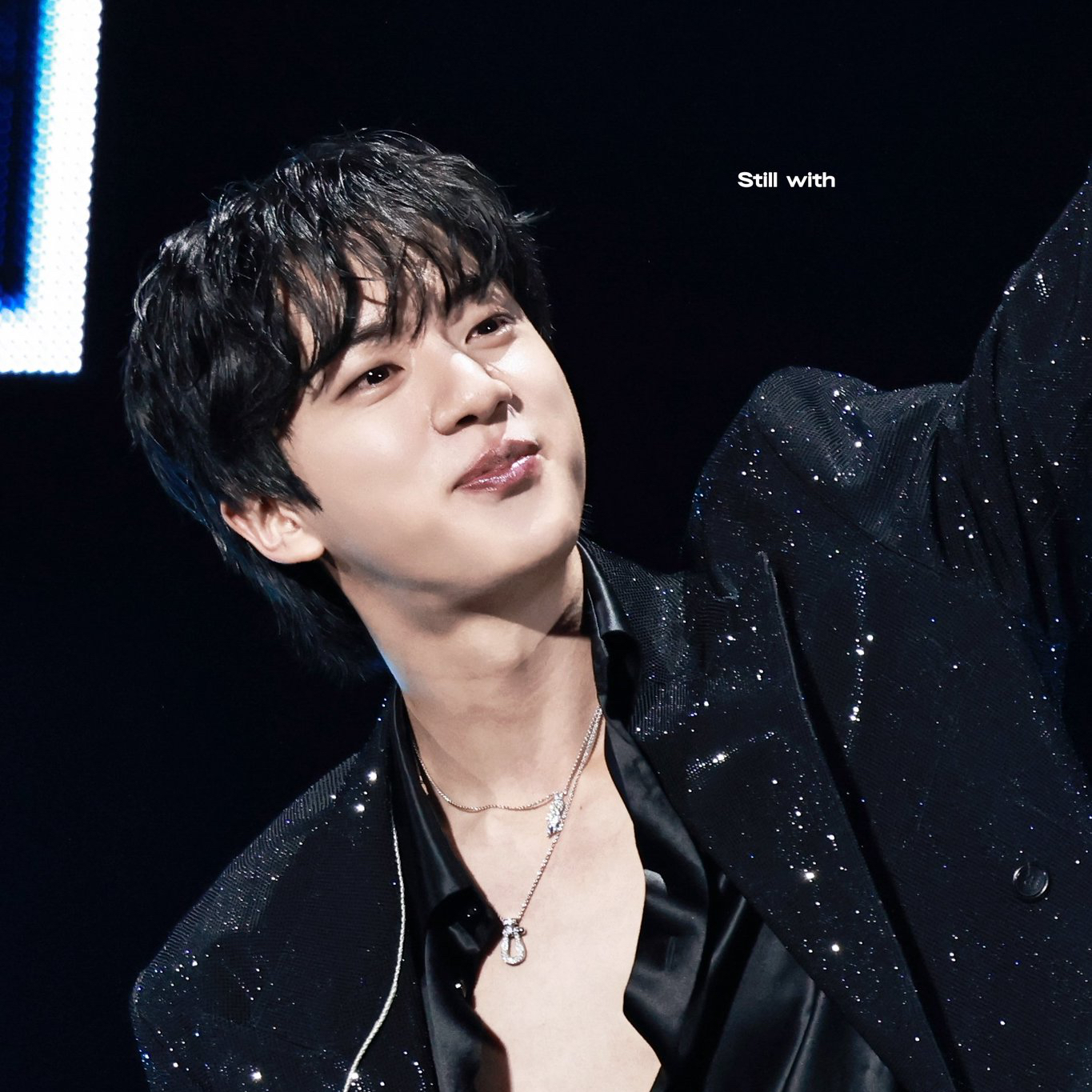 진 (방탄소년단)의 비하인드 컷