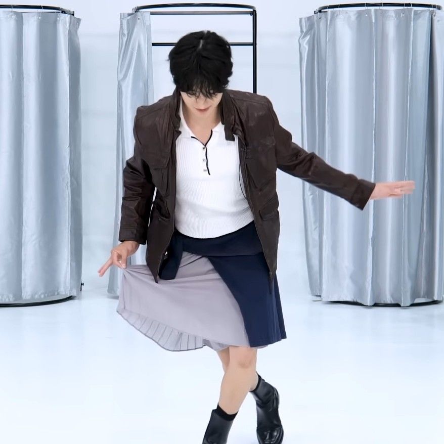 贤在 (THE BOYZ)的最新活动照片