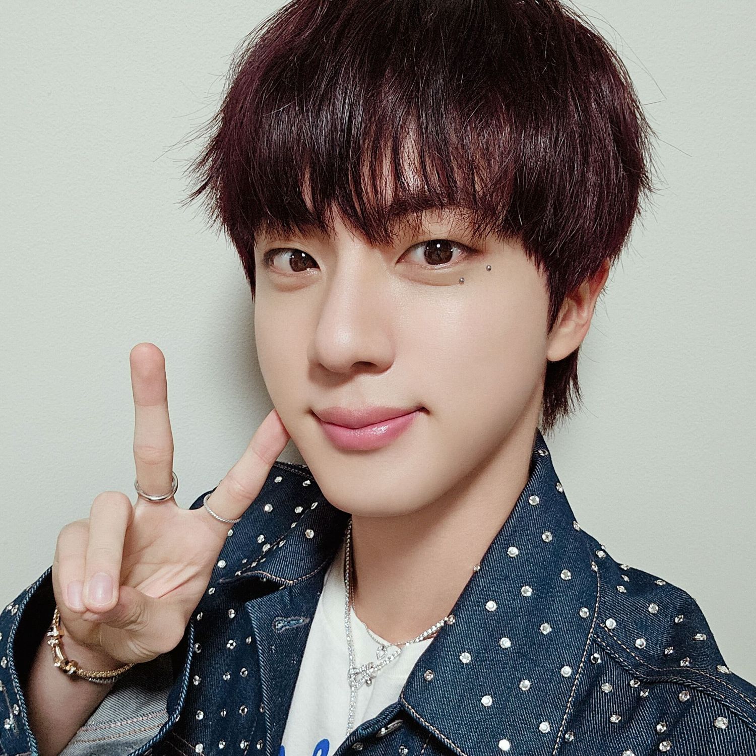 진 (방탄소년단) 최근 활동샷