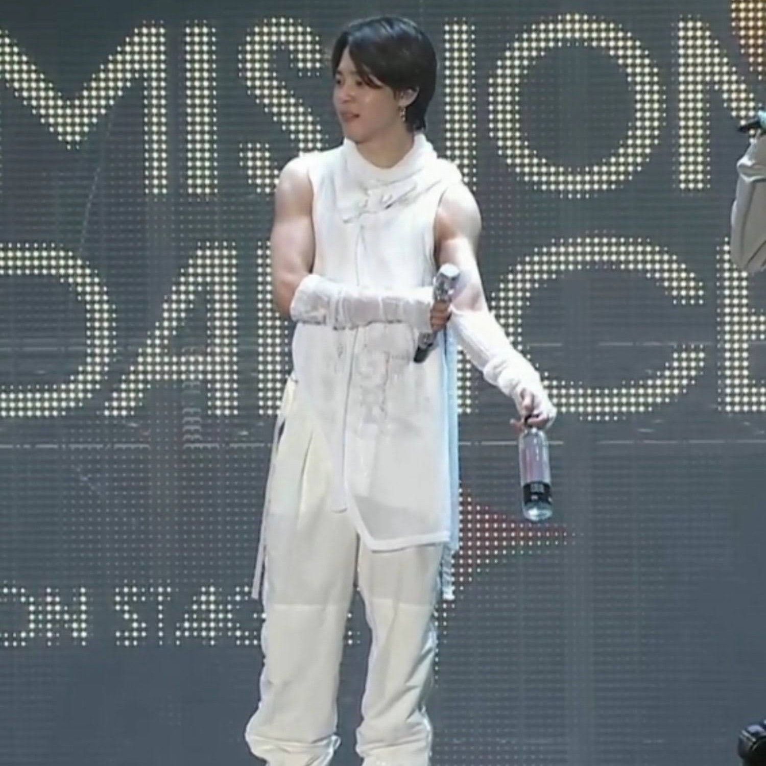 지민 (방탄소년단)의 최신 사진