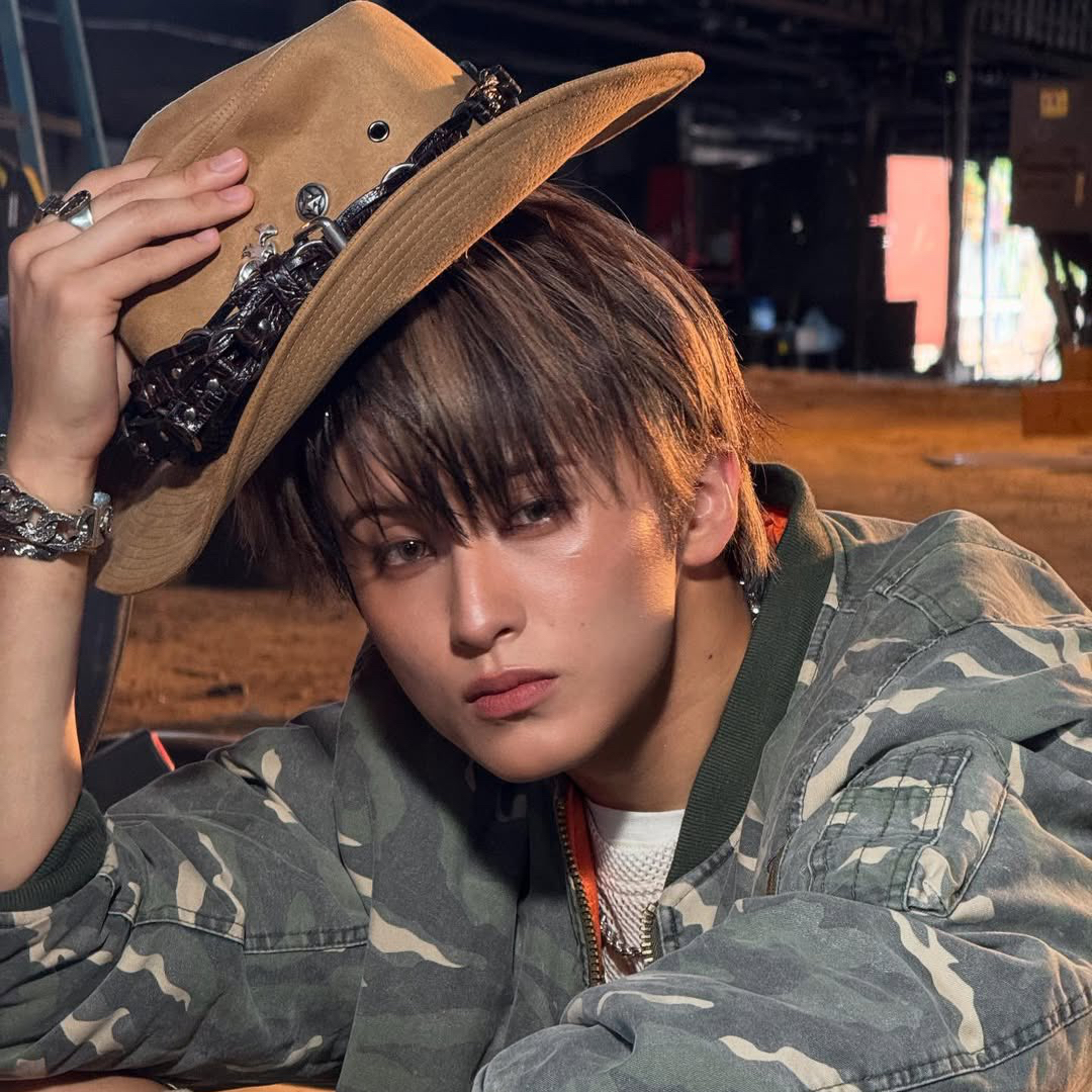 A moment captured by Mark (NCT 127, NCT DREAM)'s fan