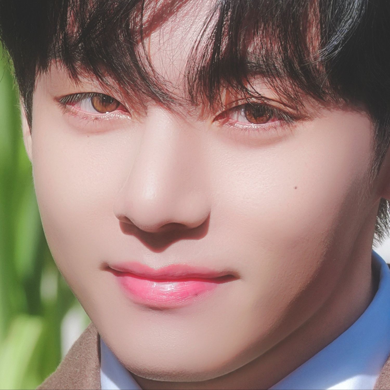 뷔 (방탄소년단)의 비하인드 컷