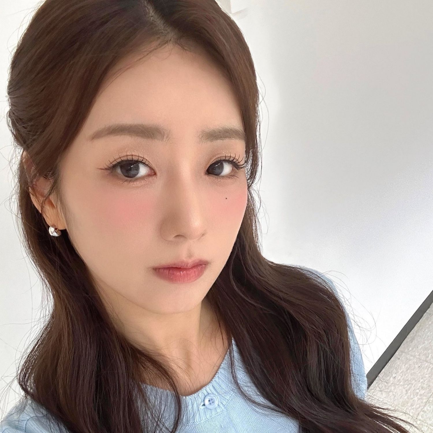 Behind-the-scenes cut of Yoon Bomi (Apink)
