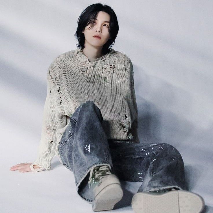Latest photo of SUGA (BTS)