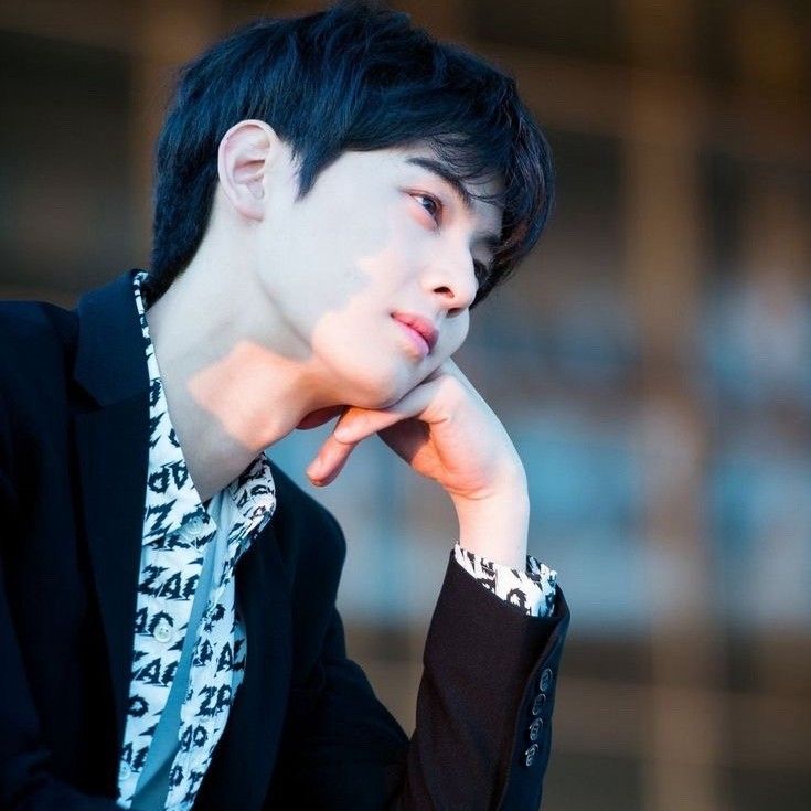 Recent activity shot of Eunwoo (ASTRO)