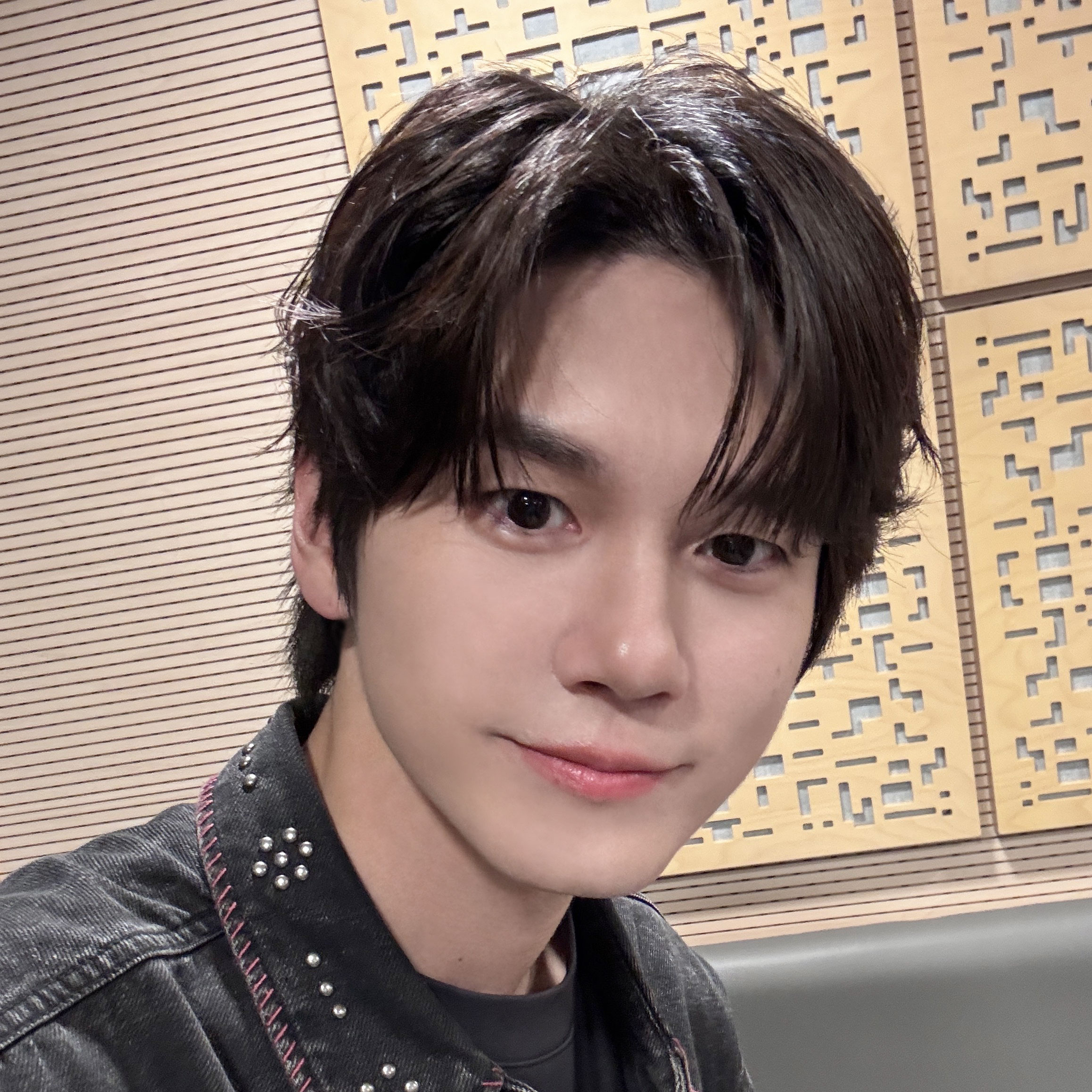 Recent activity shot of Ong Seongwu