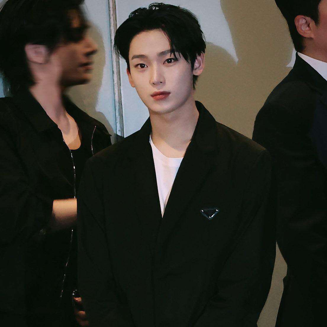 선우 (ENHYPEN)의 비하인드 컷