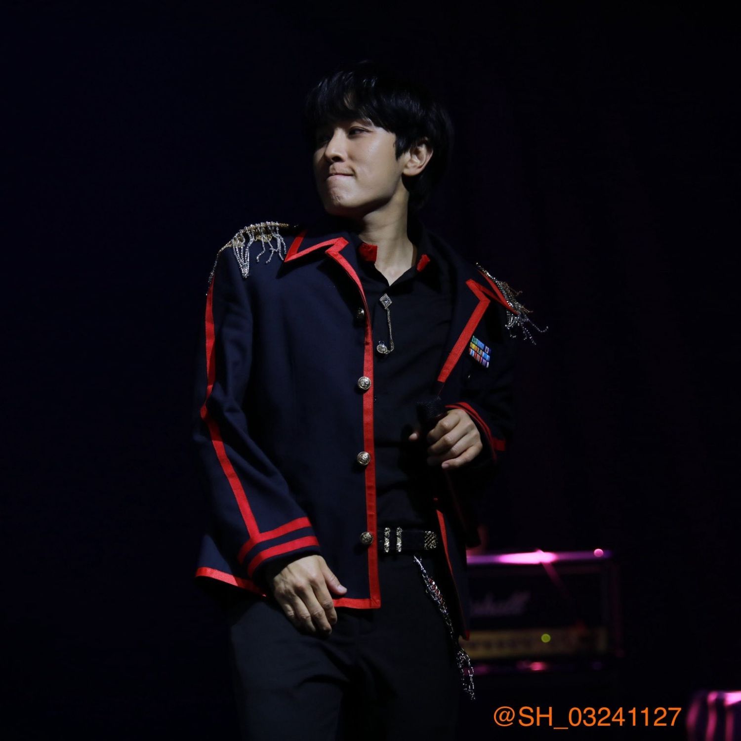 A moment captured by Kim Dongwan (SHINHWA)'s fan