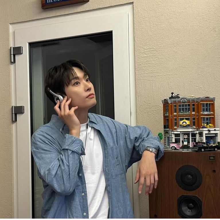 Recent activity shot of Inseong (SF9)