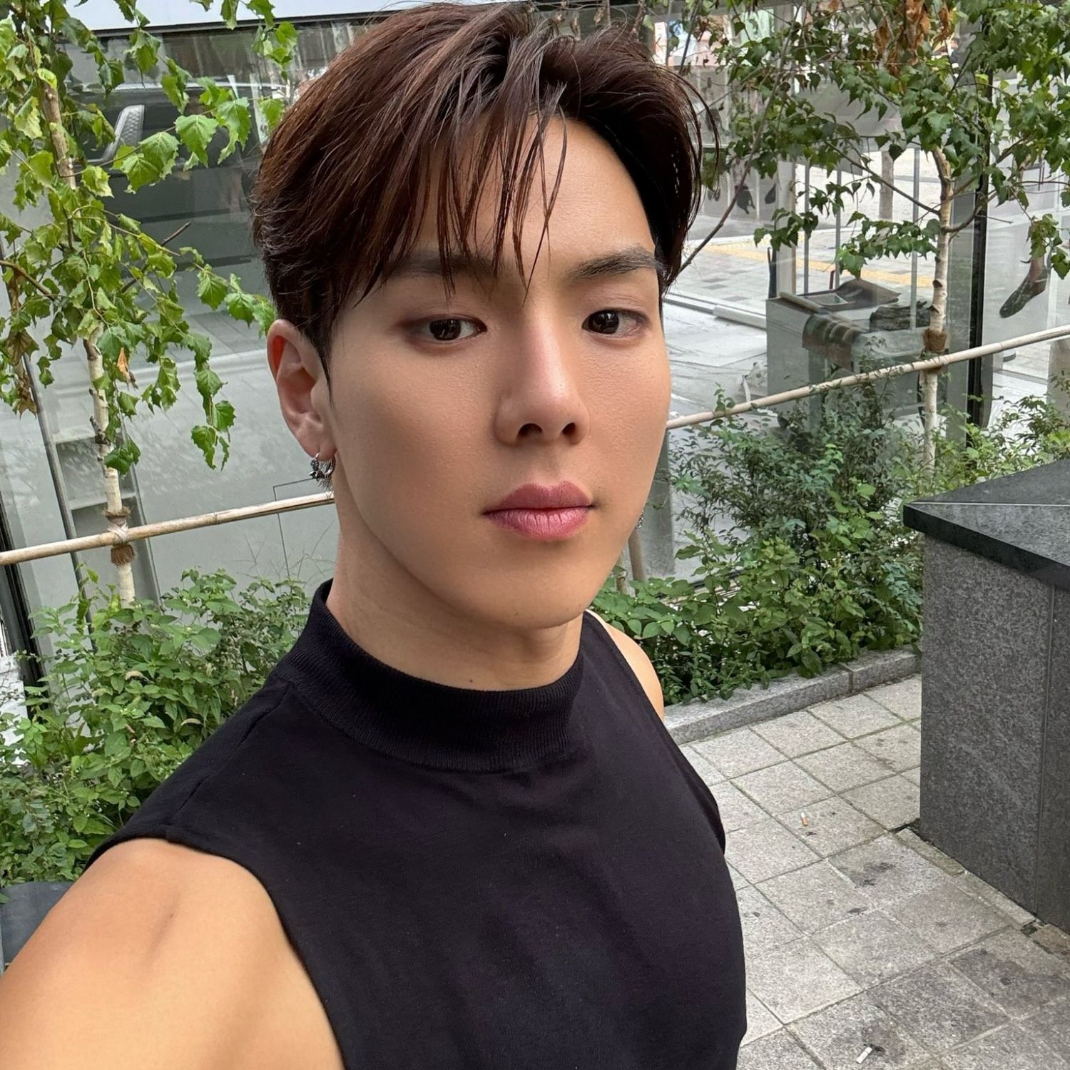 Behind-the-scenes cut of Shownu (MONSTA X)