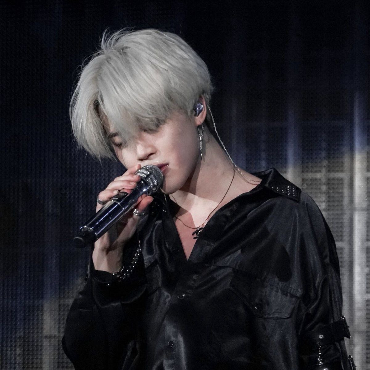A moment captured by Jimin (BTS)'s fan