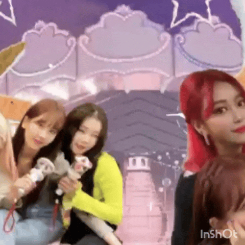 A moment captured by MOMOLAND's fan