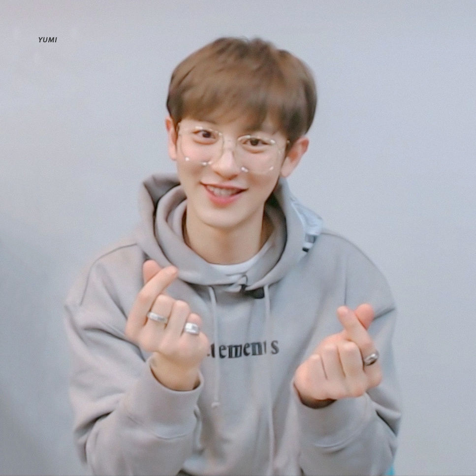 燦烈 (EXO)的最新活動照片