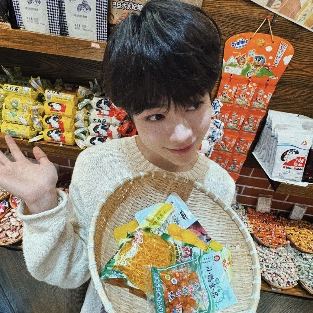 Behind-the-scenes cut of Hanbin (TEMPEST)