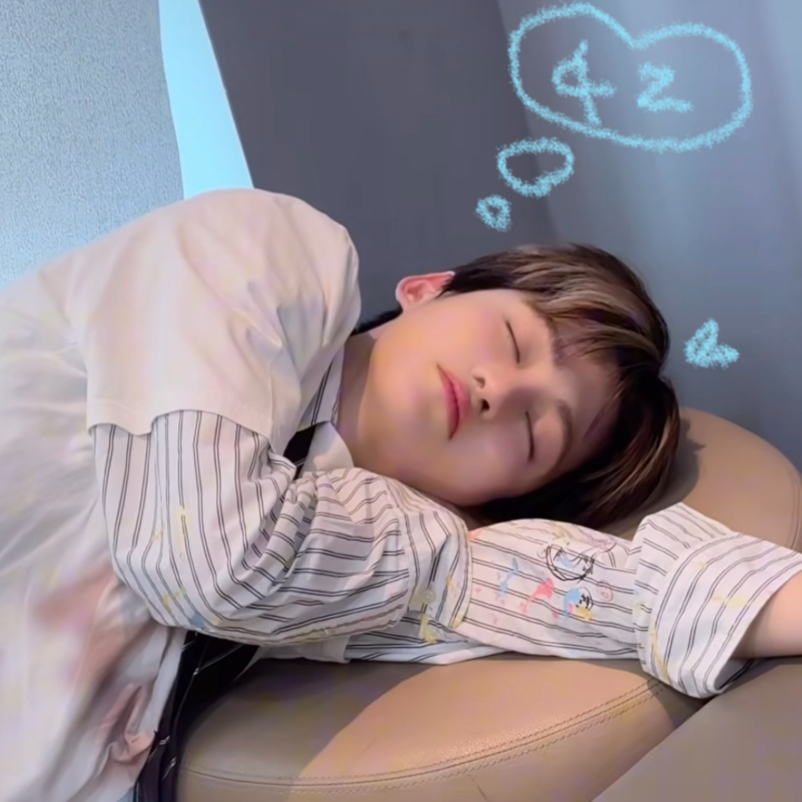 Latest photo of Jihoon (TWS)
