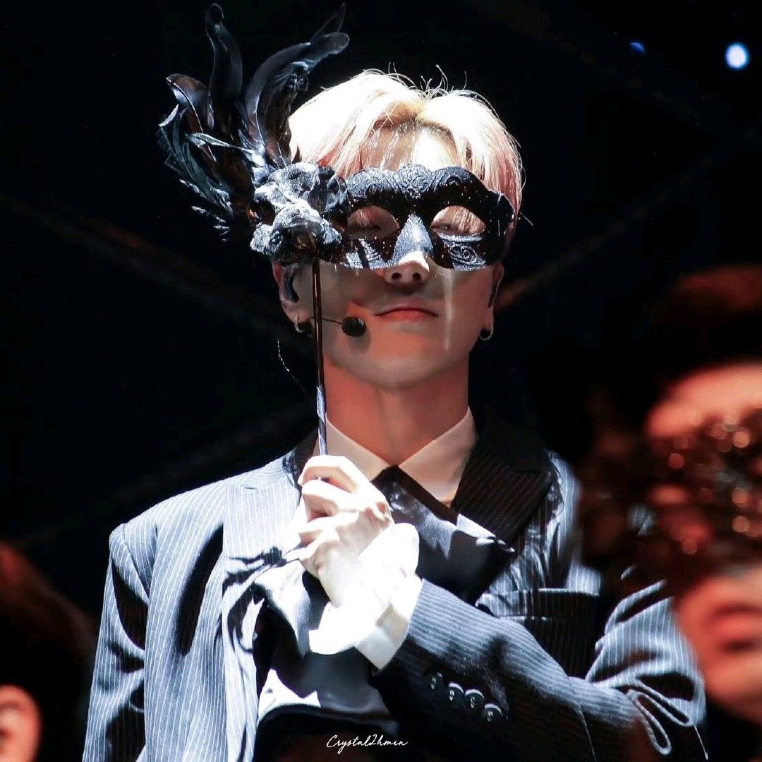 A moment captured by Leeteuk (Super Junior)'s fan