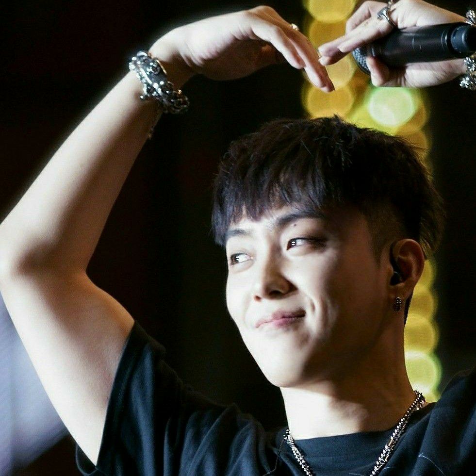 A moment captured by Eun Jiwon (SECHSKIES)'s fan