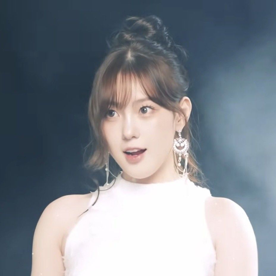 Recent activity shot of Kim Chaehyun (Kep1er)